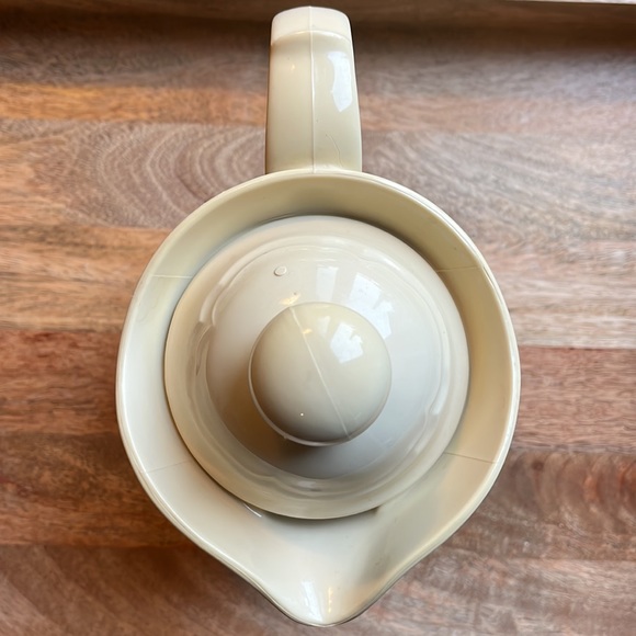 Pfaltzgraff Remembrance Coffee Insulated Carafe - Picture 5 of 6